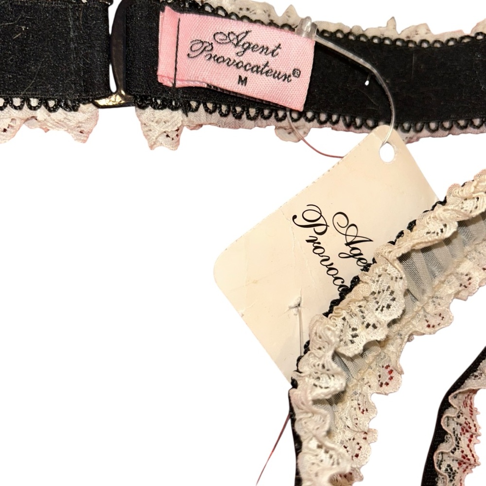 Agent Provocateur Black and Cream Lace garter Belt NEW NWT M - Picture 2 of 7